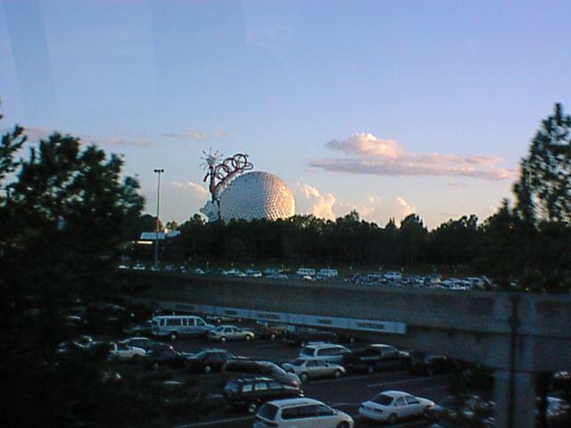 Epcot 1.jpg