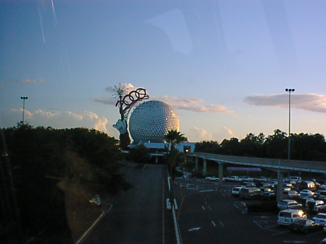 Epcot 2.jpg