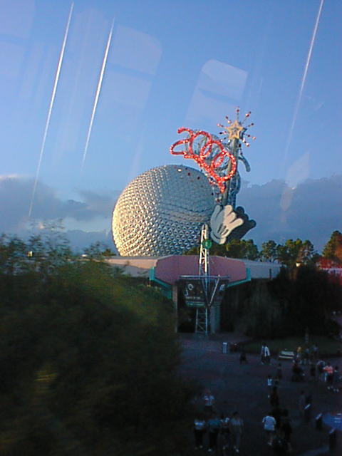 Epcot 3.jpg