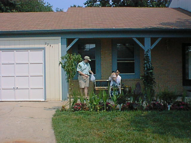 HannahHopeChuckOutside60.jpg