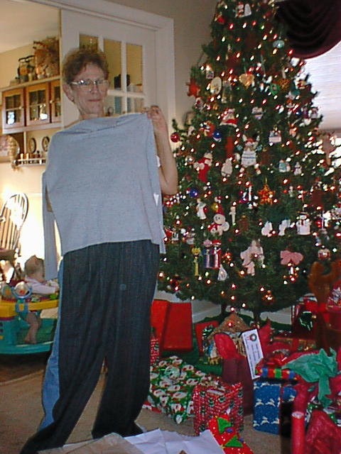 What a great outfit on Mom.jpg