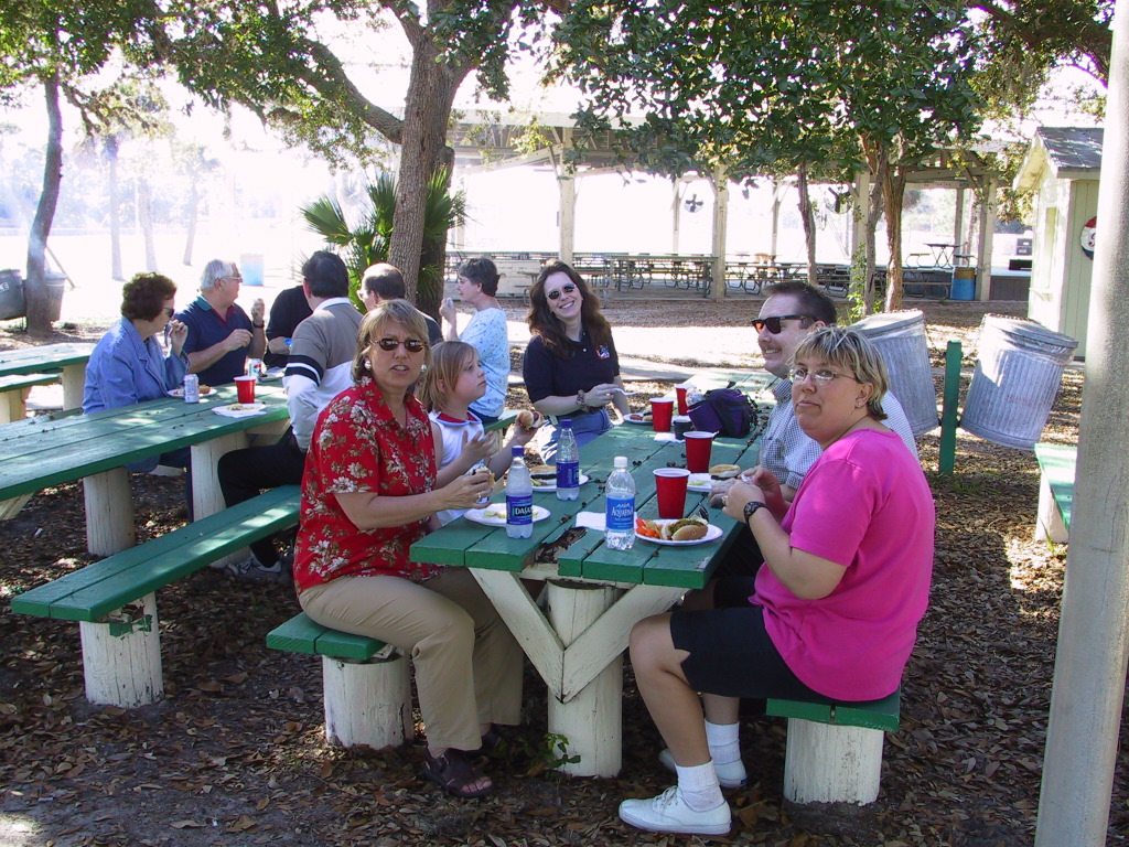 SteveHendersonFamilyKaren2.JPG