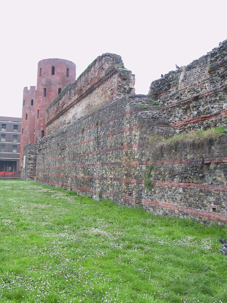 roman_wall