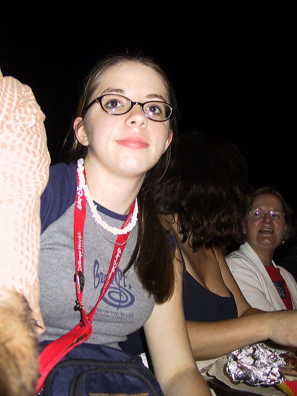 destanie_at_fantasmic2.jpg